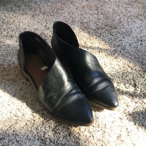 Universal Thread Black Shoes